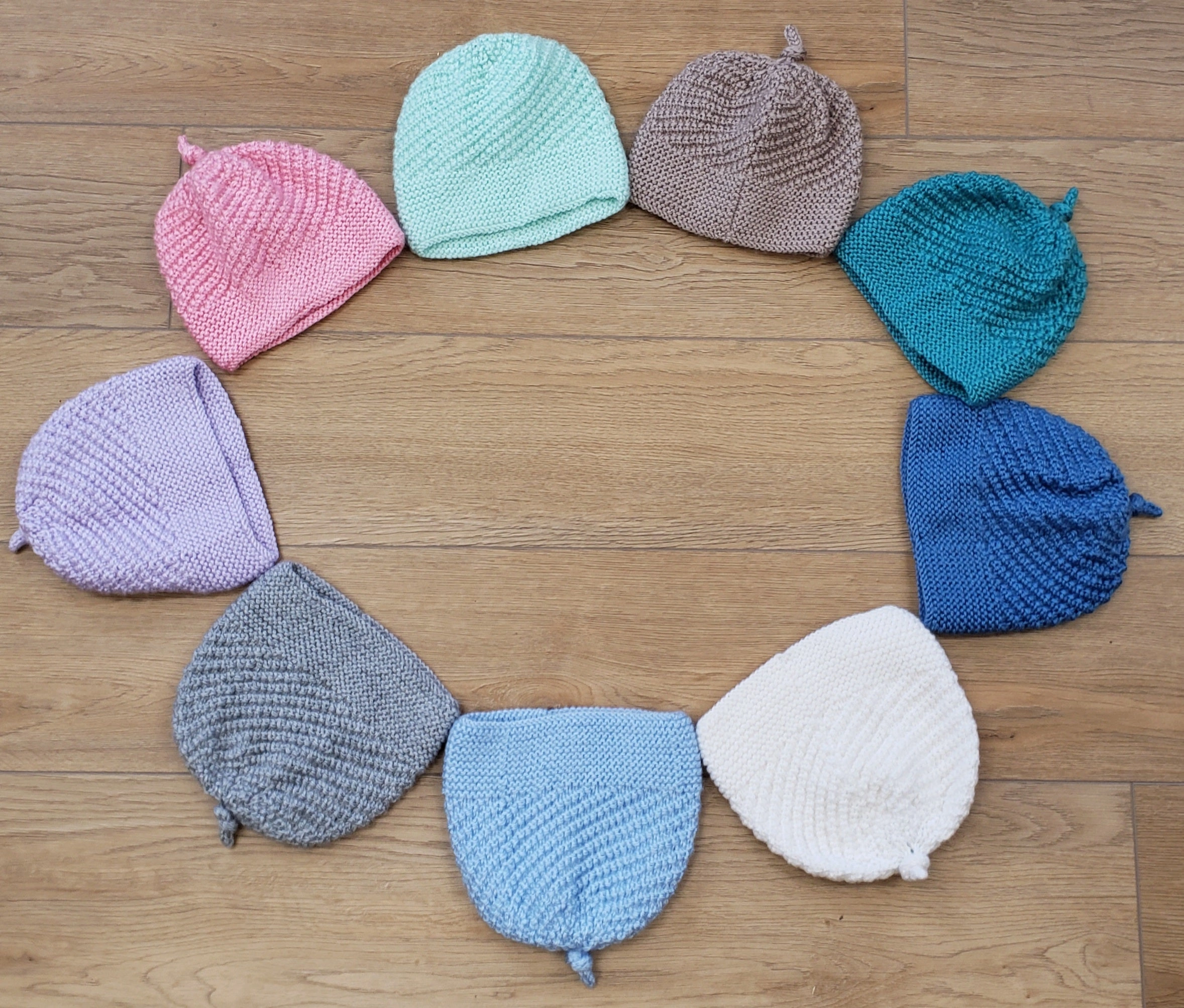 Cozy Swirl Hat: Embrace the Twist of Winter Style and Warmth